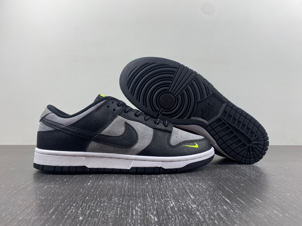 Nike Dunk Low Black Grey Green Strike