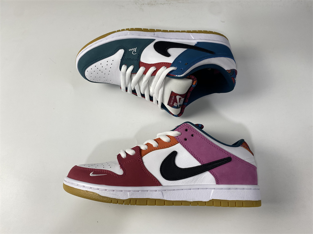 Nike SB Dunk Low Parra