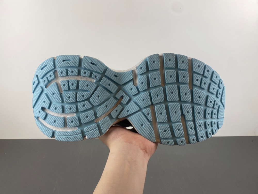 Balenciaga Phantom Sneaker 825601 W3XCH 1614