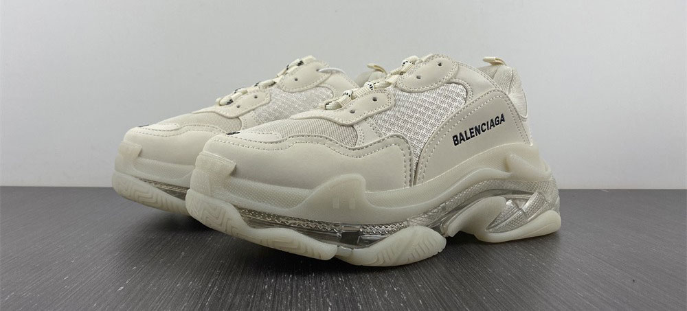 Balenciaga Triple S Beige (W)
