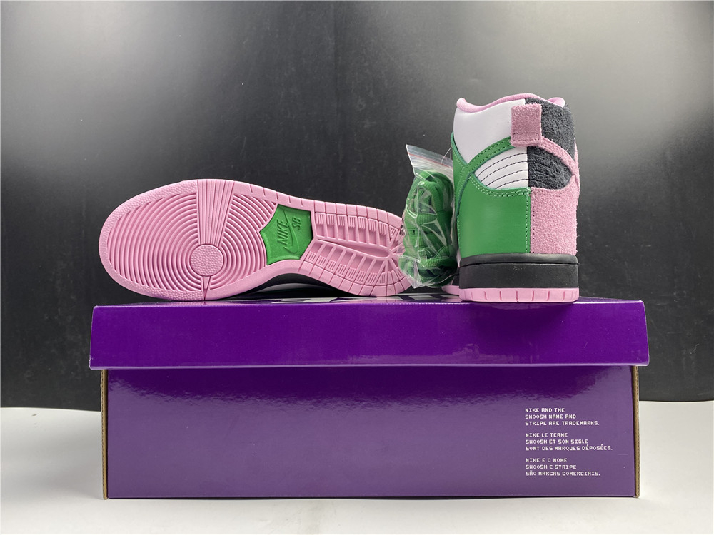 Nike SB Dunk High Invert Celtics