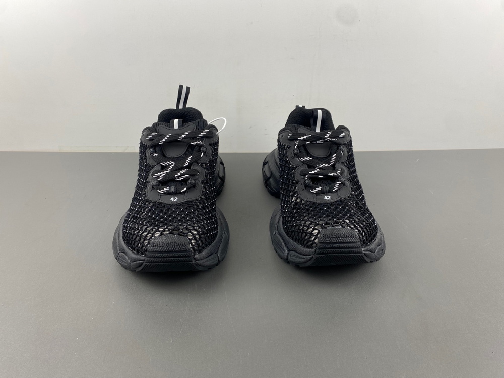Balenciaga Phantom Sneaker 788819 W3XFN 0120