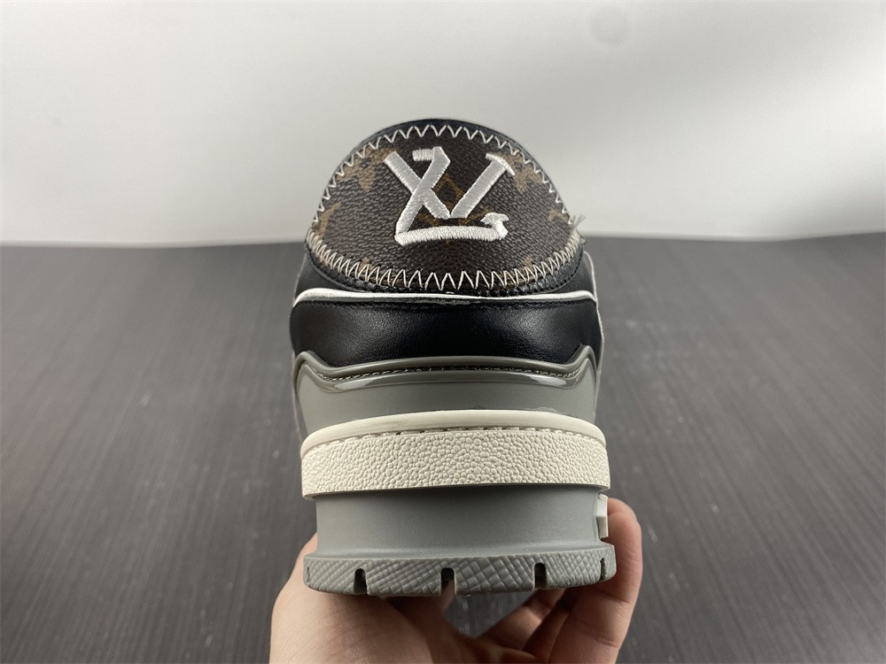 LV Trainer Red SS21