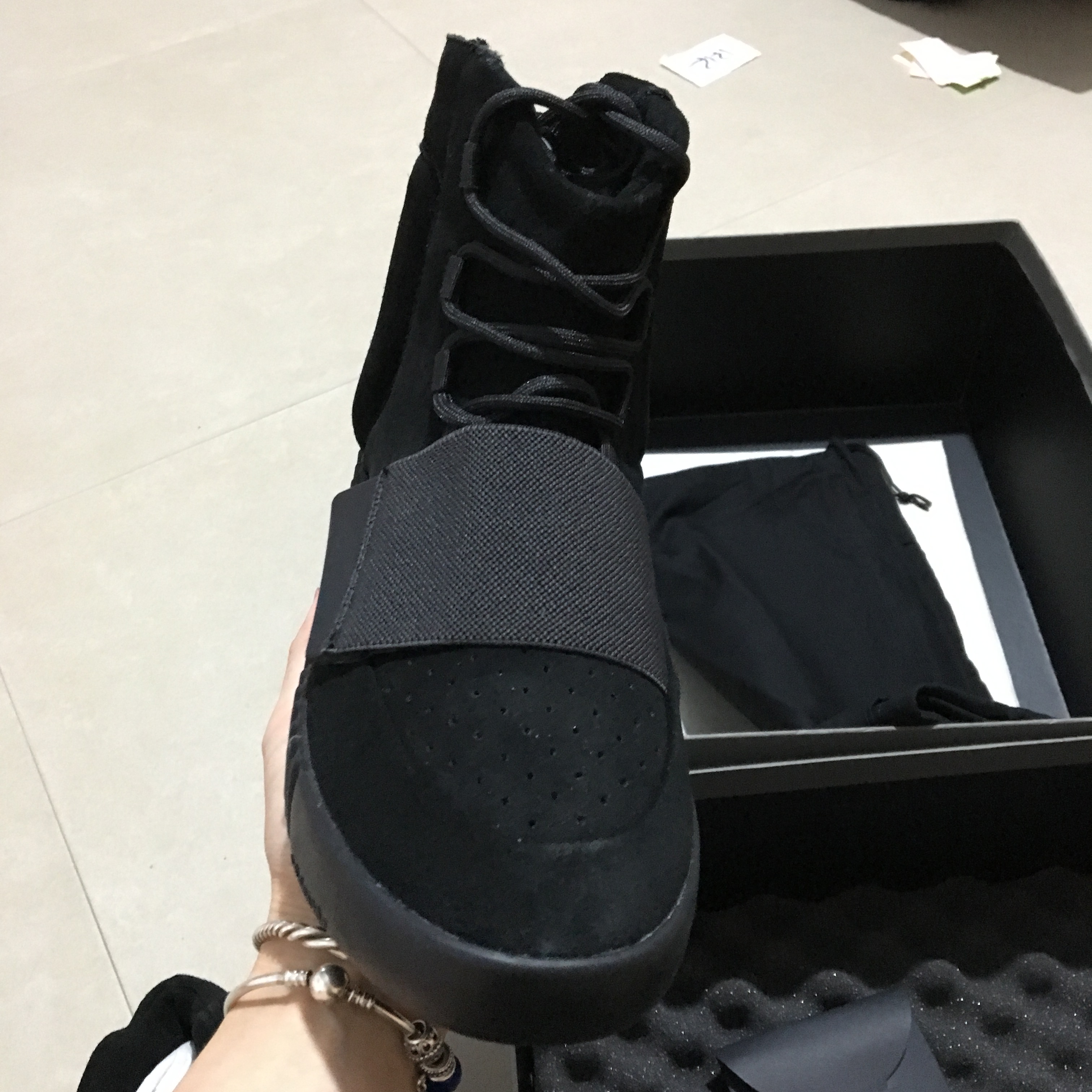 Adidas Yeezy 750 Boost Black
