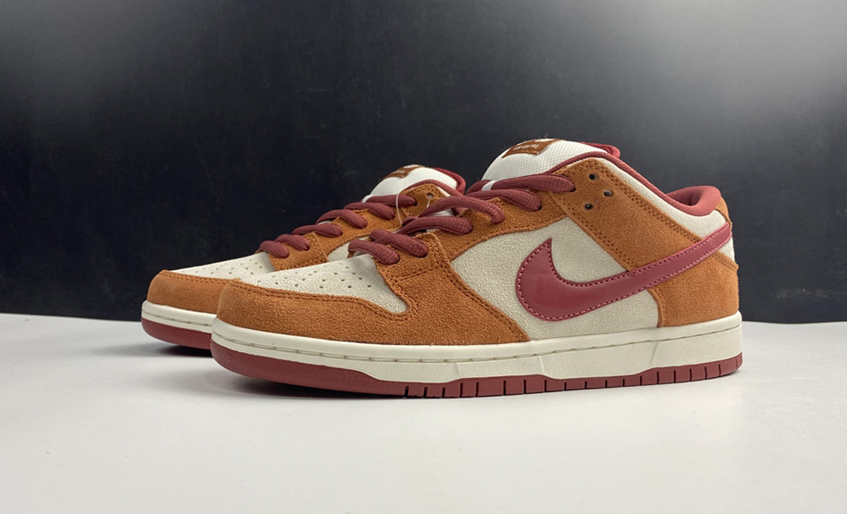 Nike SB Dunk Low Pro Dark Russet Cedar