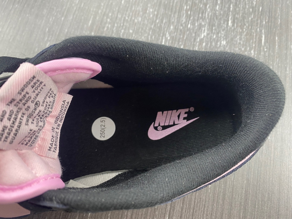 Nike Dunk Low Pink Foam Black