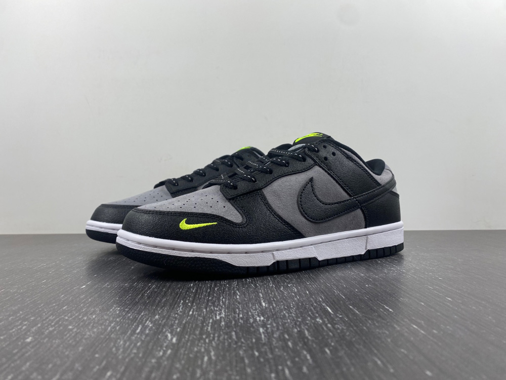 Nike Dunk Low Black Grey Green Strike
