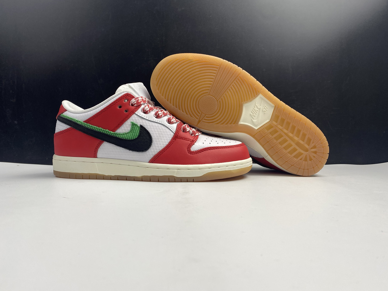 Frame Skate x Nike SB Dunk Low ‘Habibi’