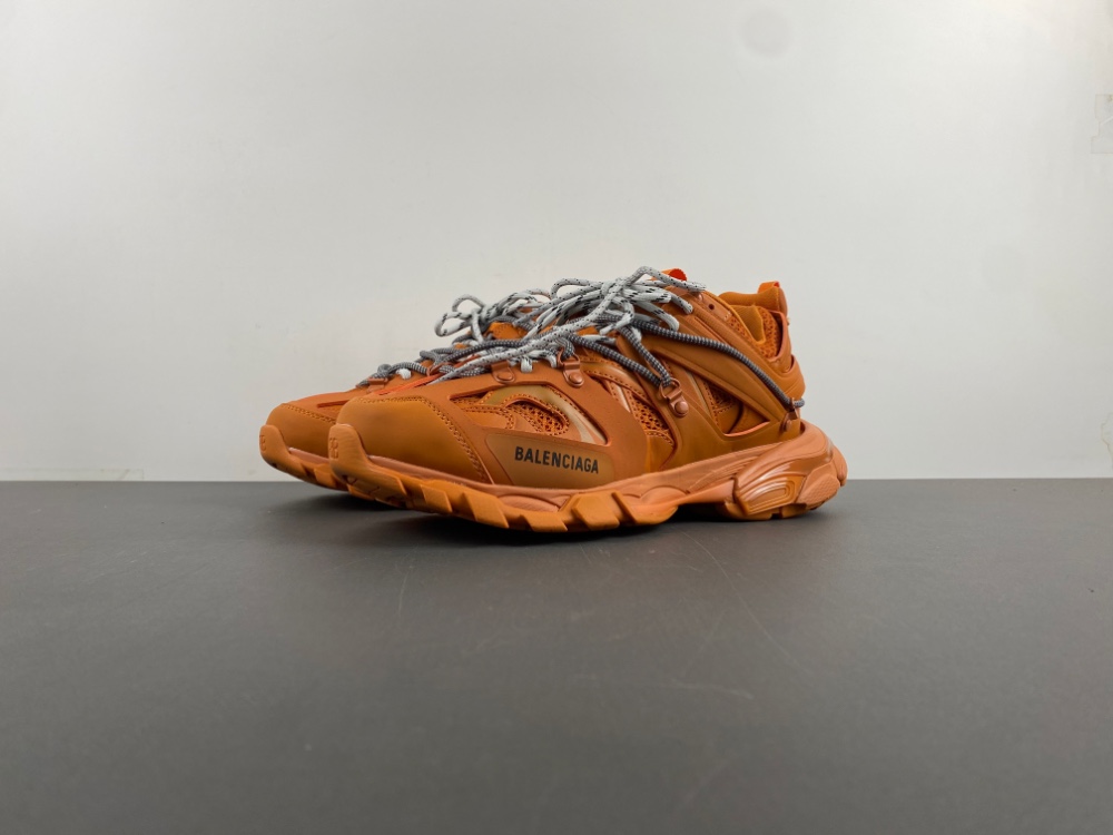 Balenciaga Track 3.0 800592 WTRHK 7000