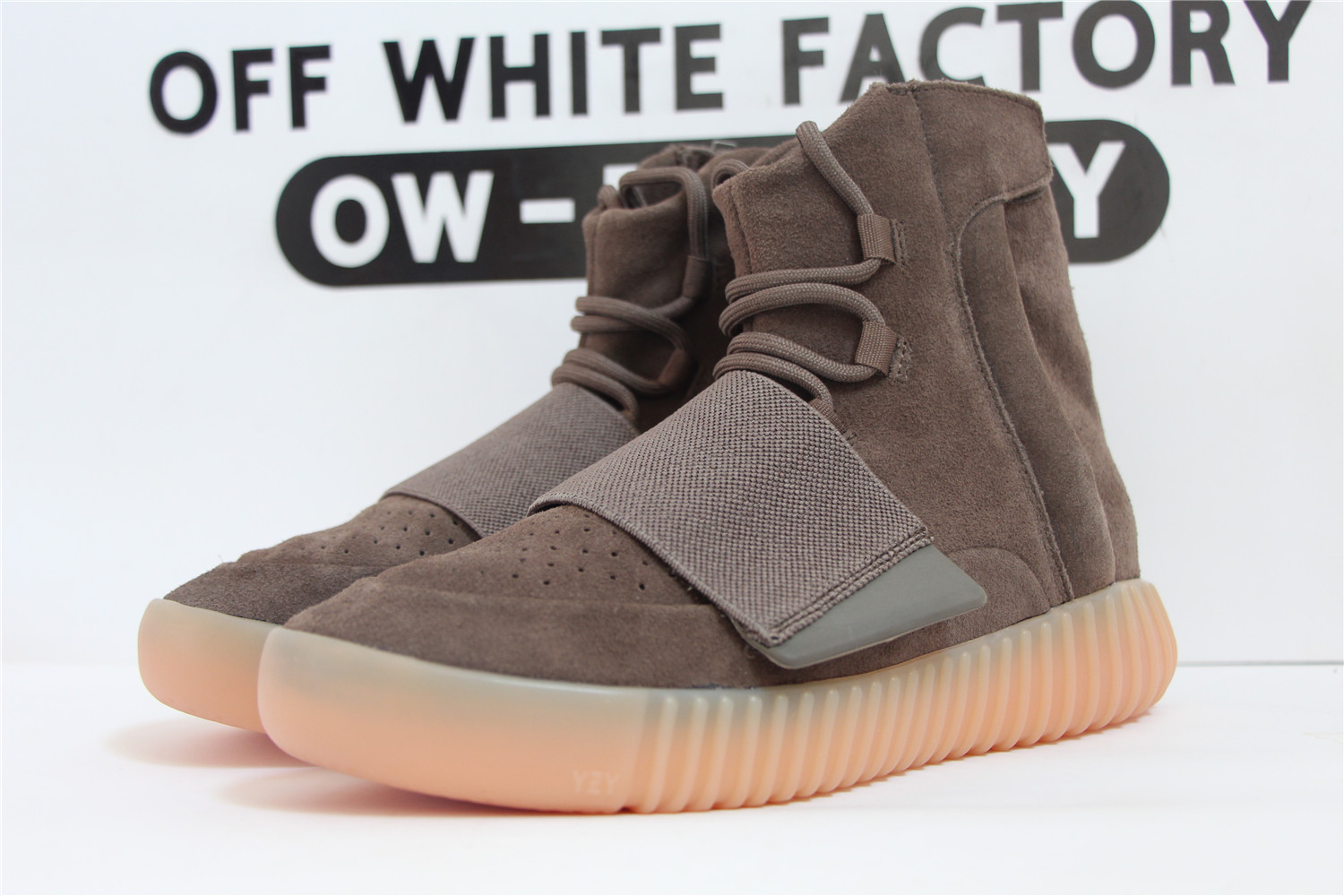 Adidas Yeezy 750 Boost Chocolate
