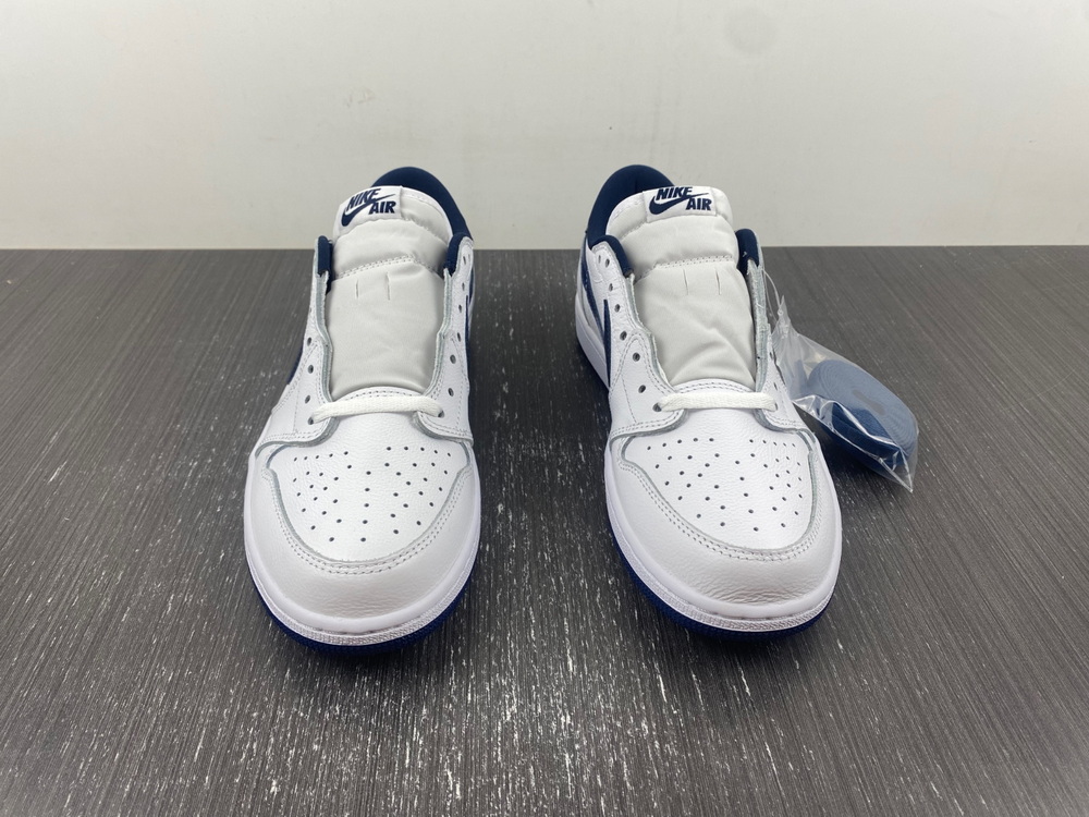 Jordan 1 Retro Low Metallic Blue