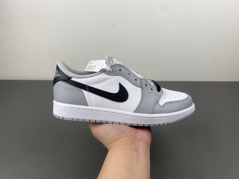 Jordan 1 Retro Low OG Barons