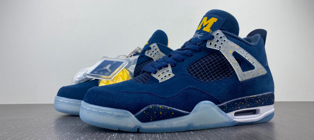 Jordan 4 Retro Michigan (PE)