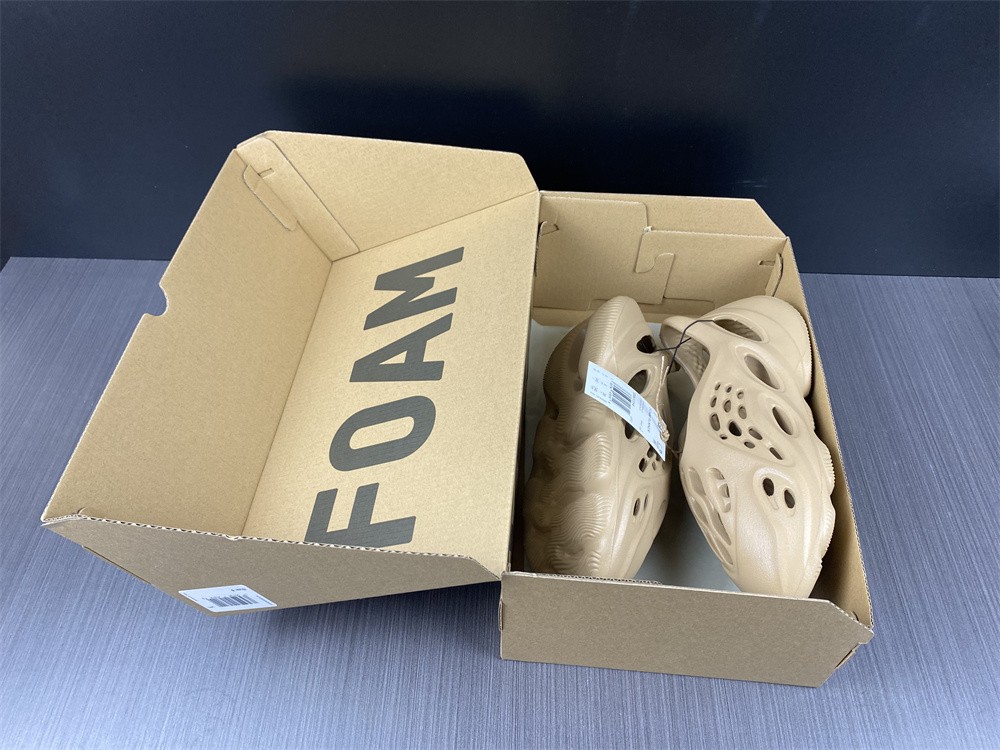 Adidas Yeezy Foam RNNR Ochre