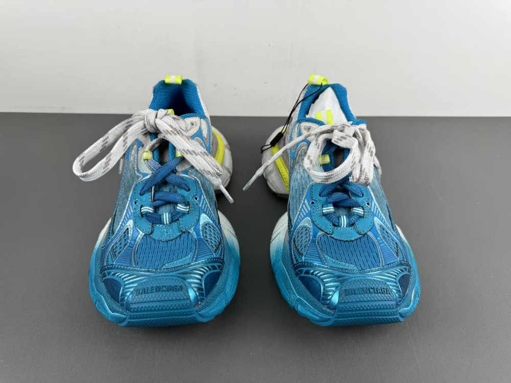 Balenciaga Phantom Sneaker 734731 W3XTS 9479