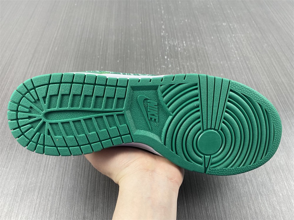 Nike Dunk Low Essential Paisley Pack Green