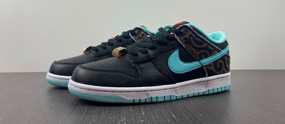 Nike Dunk Low SE Barber Shop Black