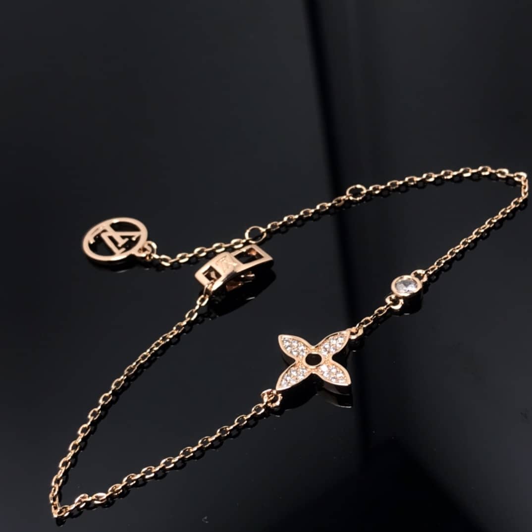 Louis Vuitton Best AAA Replica Bracelet