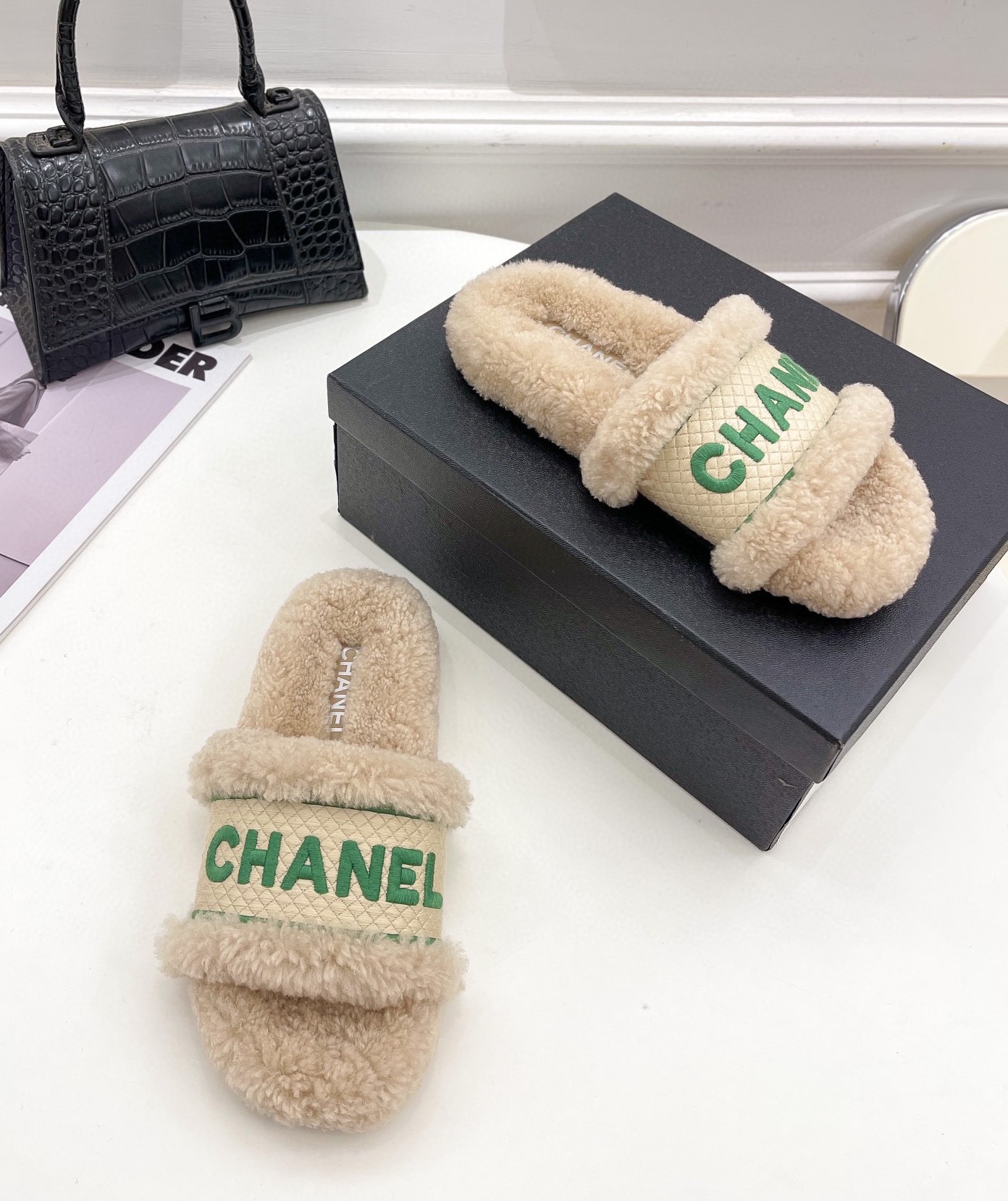 Chanel Shoes251