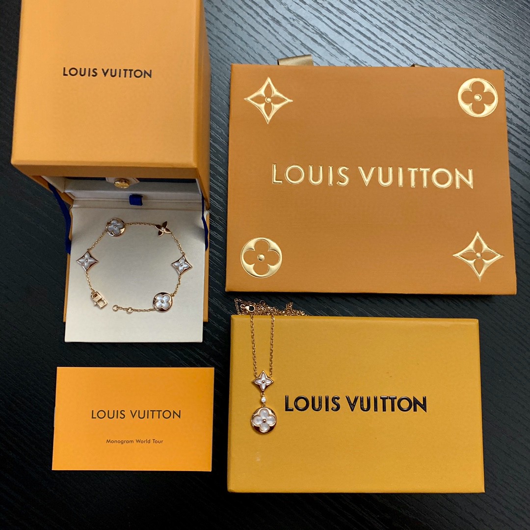 LV Five Flowers Square Bracelet