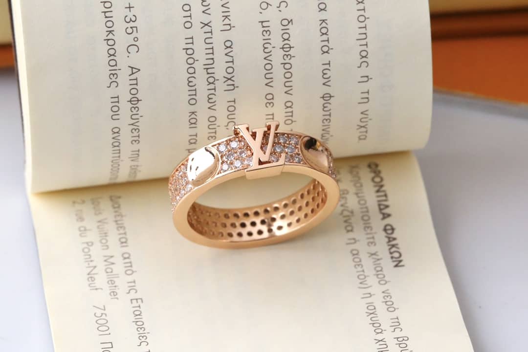 Designer Louis Vuitton Classic Ring