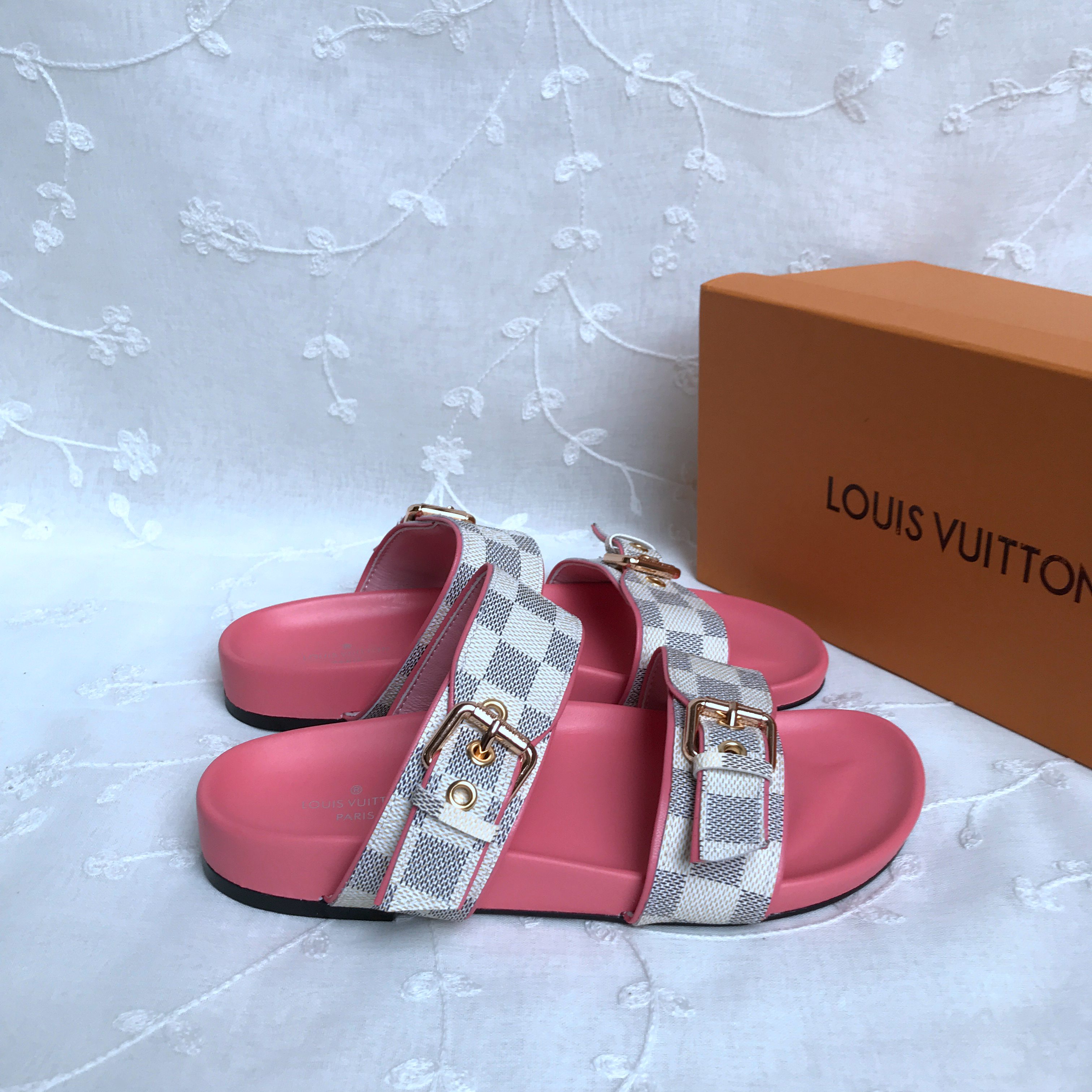 LV Sandals 429725