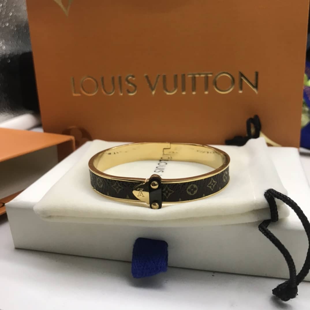 Replica Louis Vuitton Bracelet