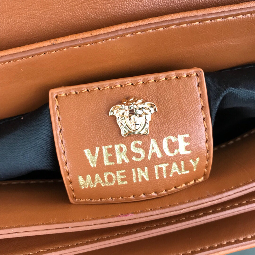 Versace AAA Quality Messenger Bags #720629
