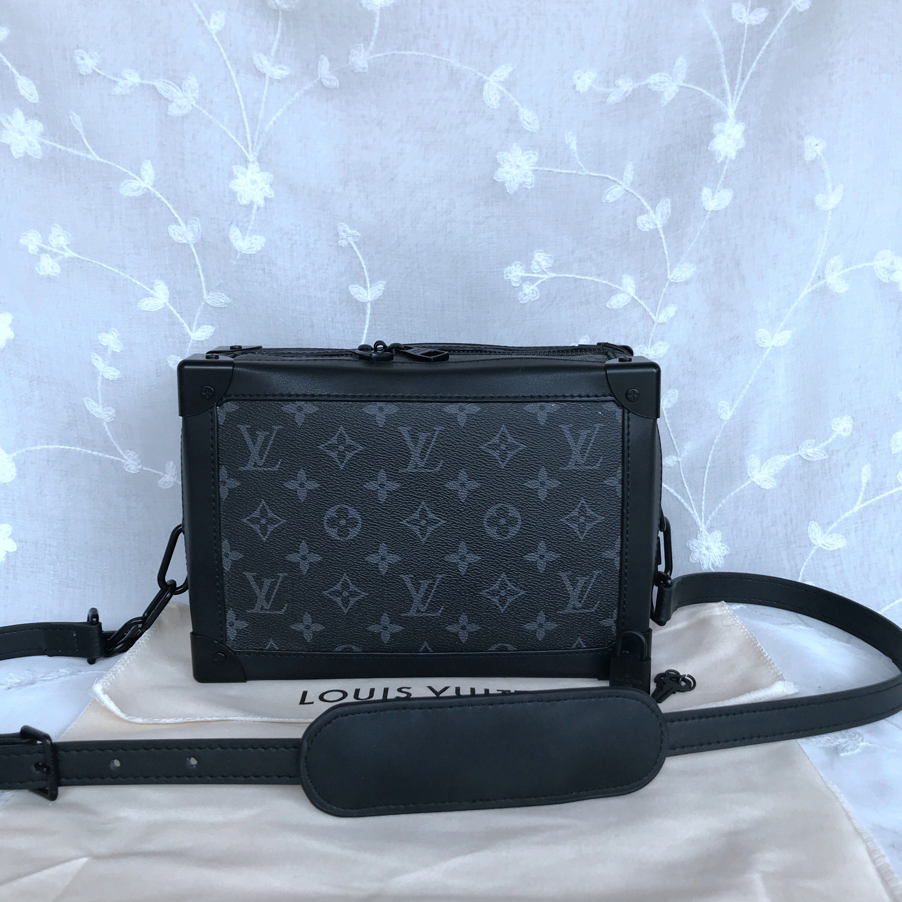 LV SOFT TRUNK CHAIN BAG M44730