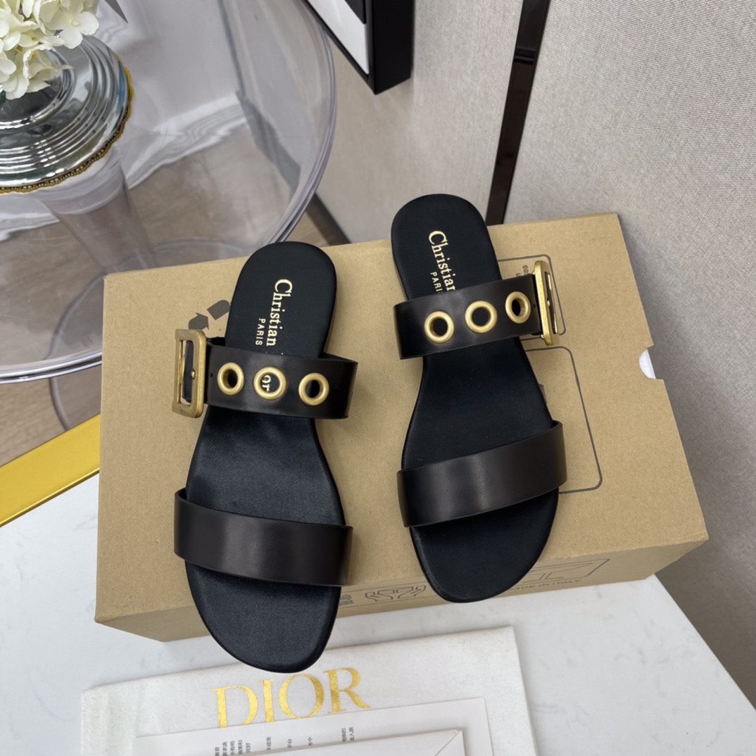 Dior shoes126