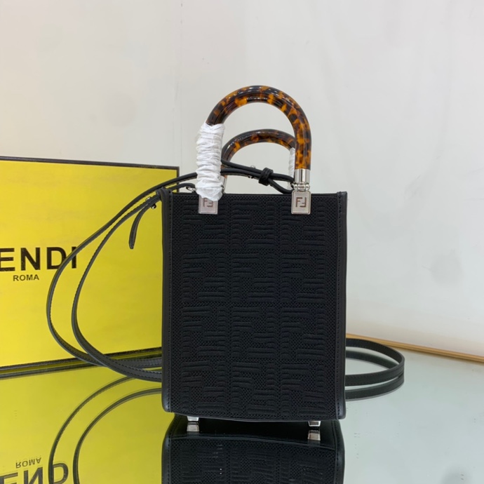 Fendi tote
