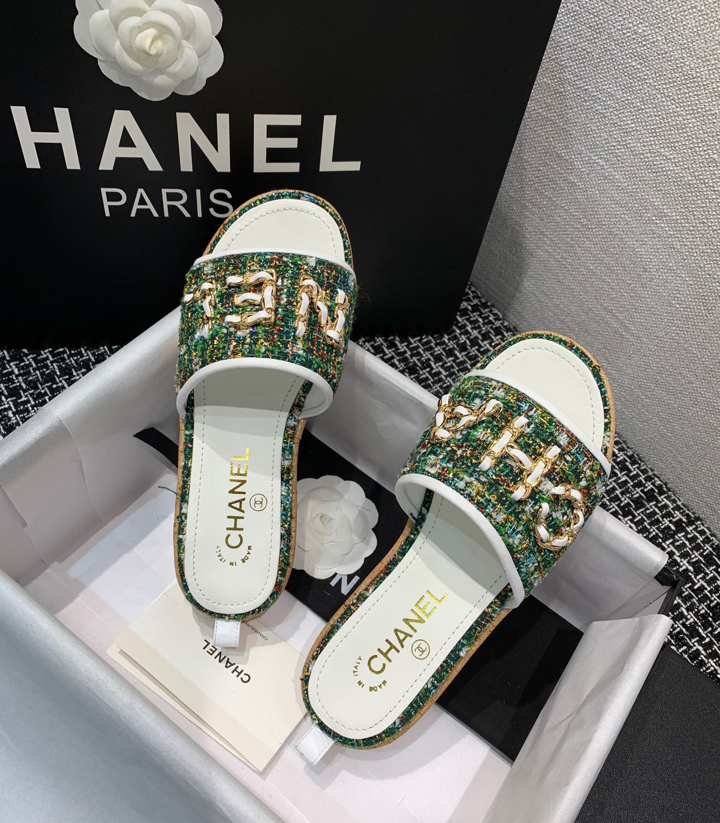 Chanel Shoes323