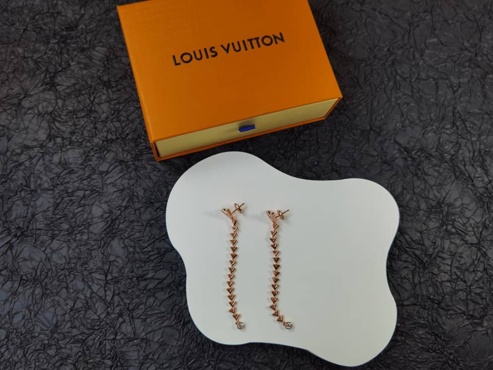 Luxury Louis Vuitton Classic AAA+ Earrings