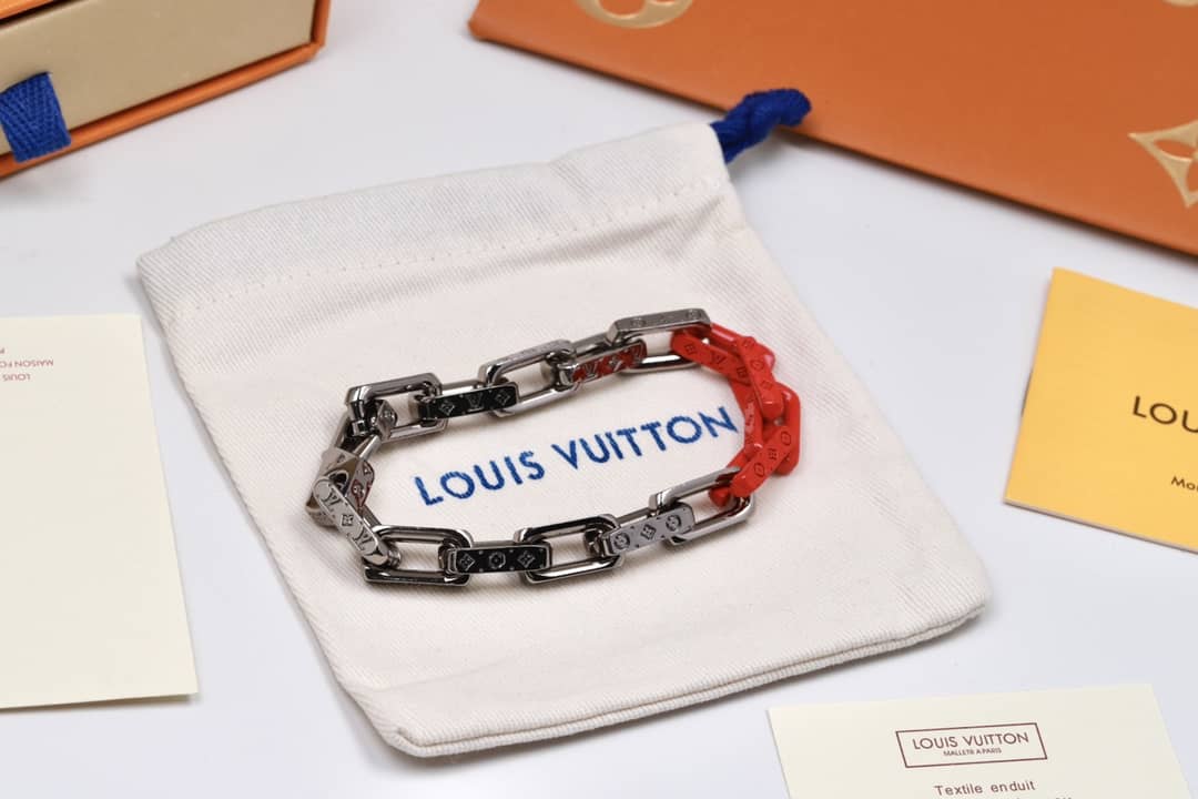 1:1 Louis Vuitton Necklace Online