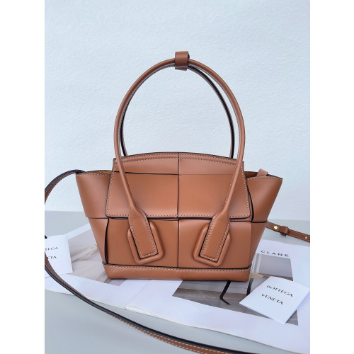 BOTTEGA VENETA MINI ARCOV