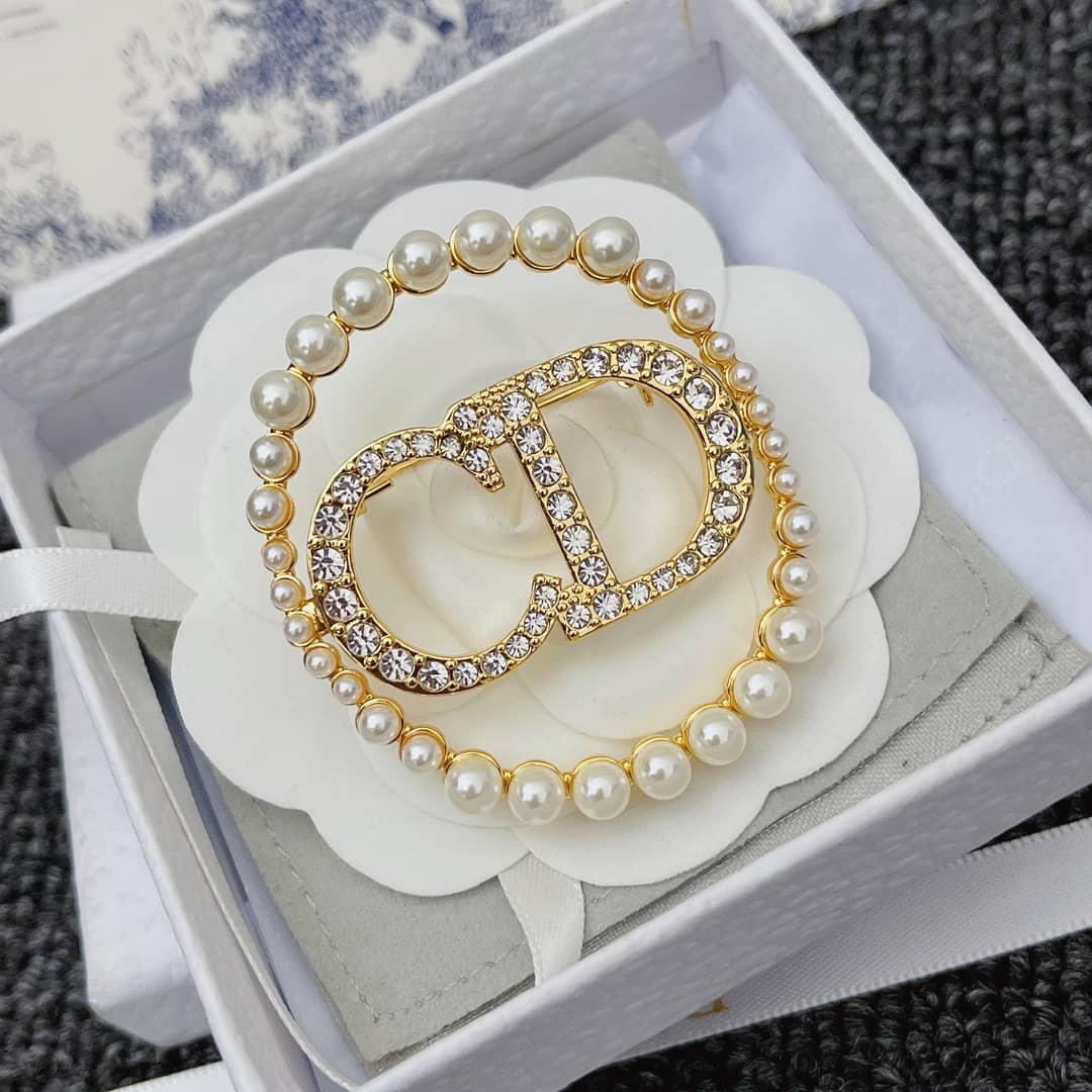 Wholesale Dior AAA+ Brooch