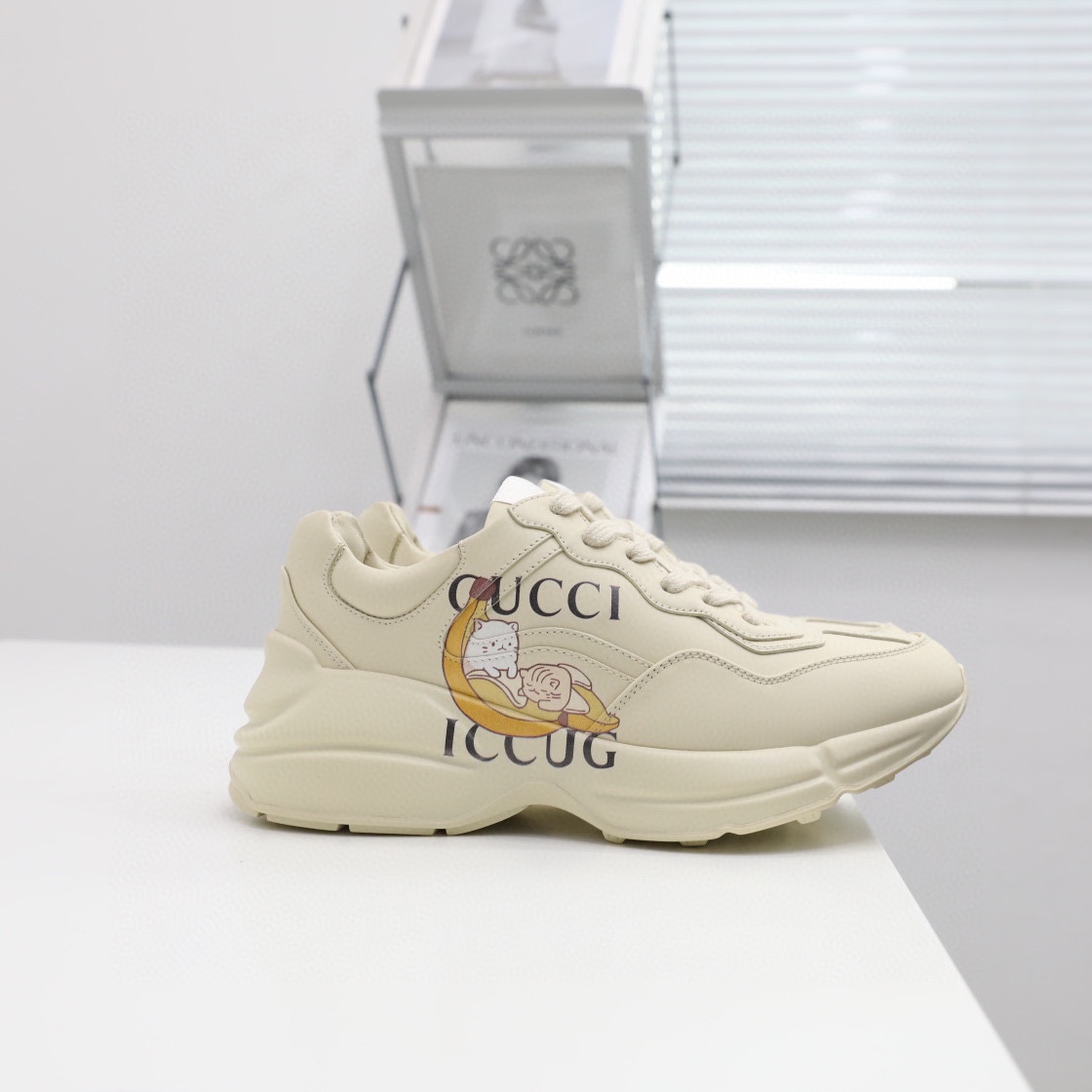 Gucci shoe28
