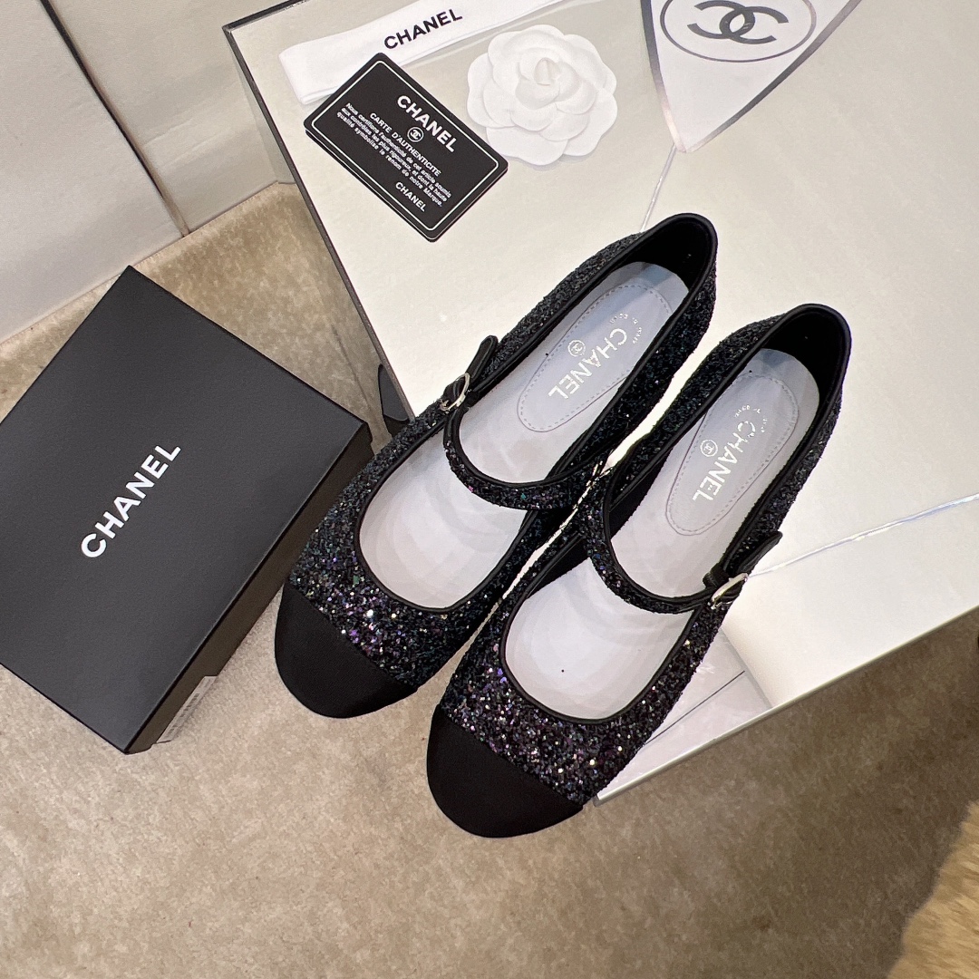 Chanel Shoes139