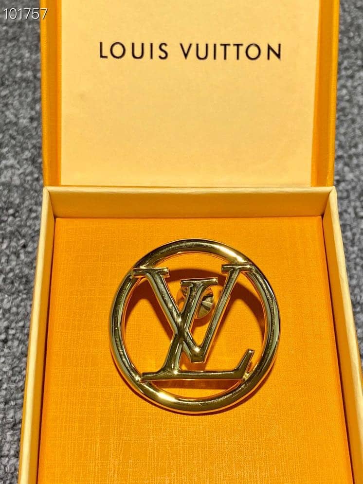 Fake Louis Vuitton Designer Brooch Wholesale