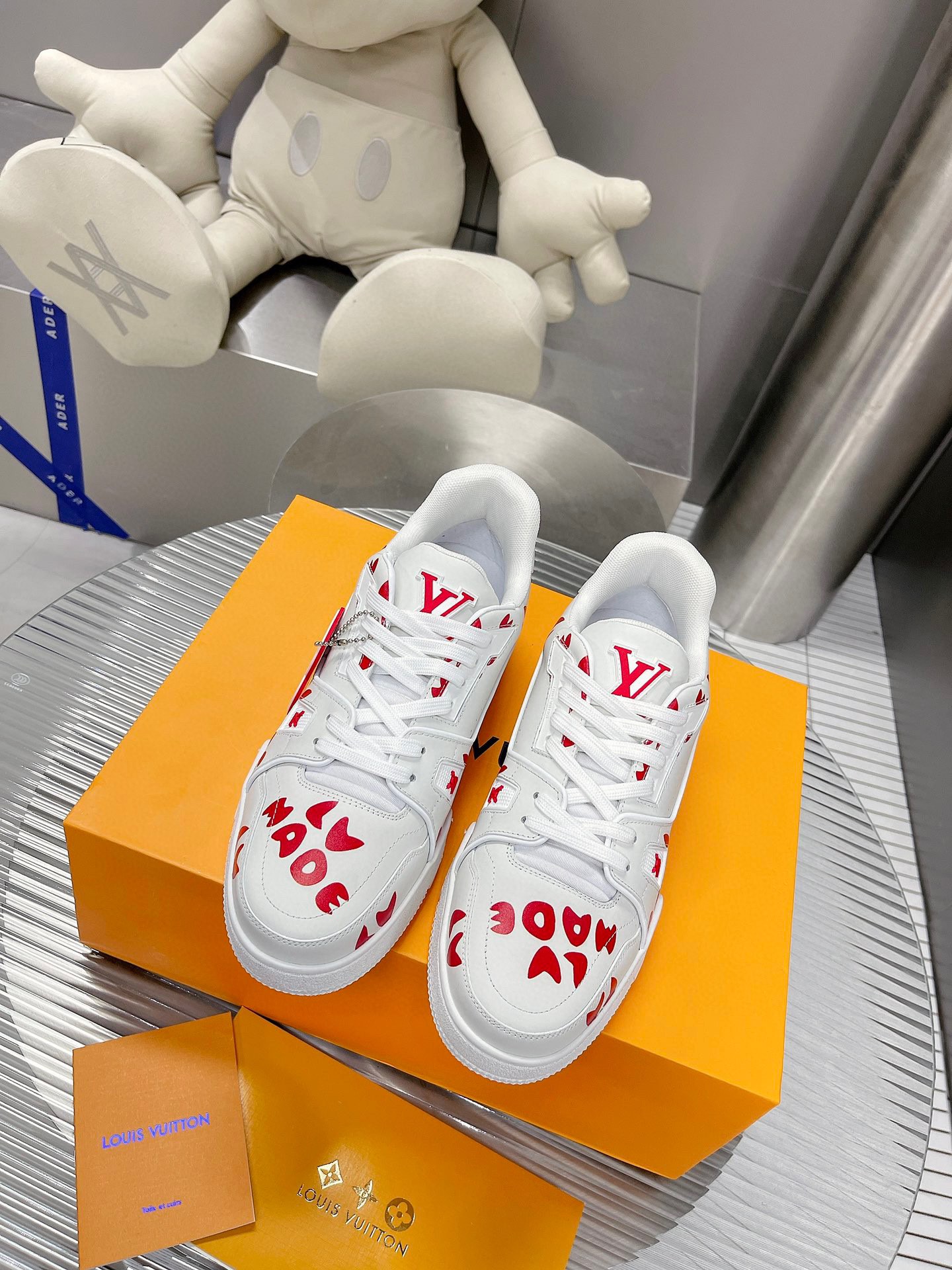 LV shoes299