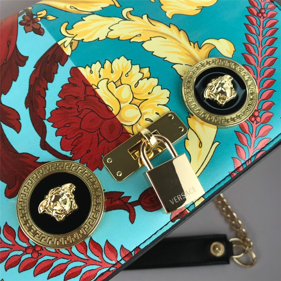 Versace AAA Quality Messenger Bags #720536