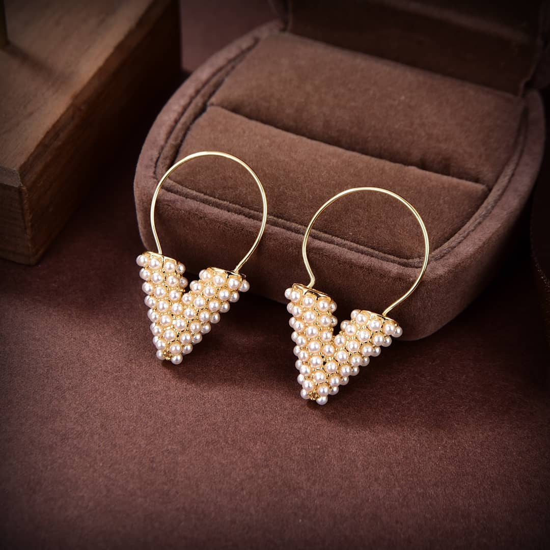 Knockoff Louis Vuitton Logo Earrings