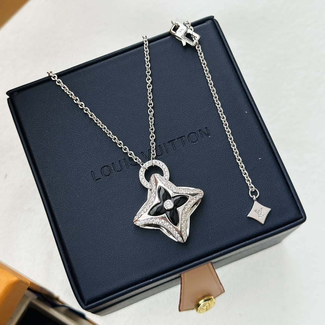 Louis Vuitton Replica Designer Necklace Cheap