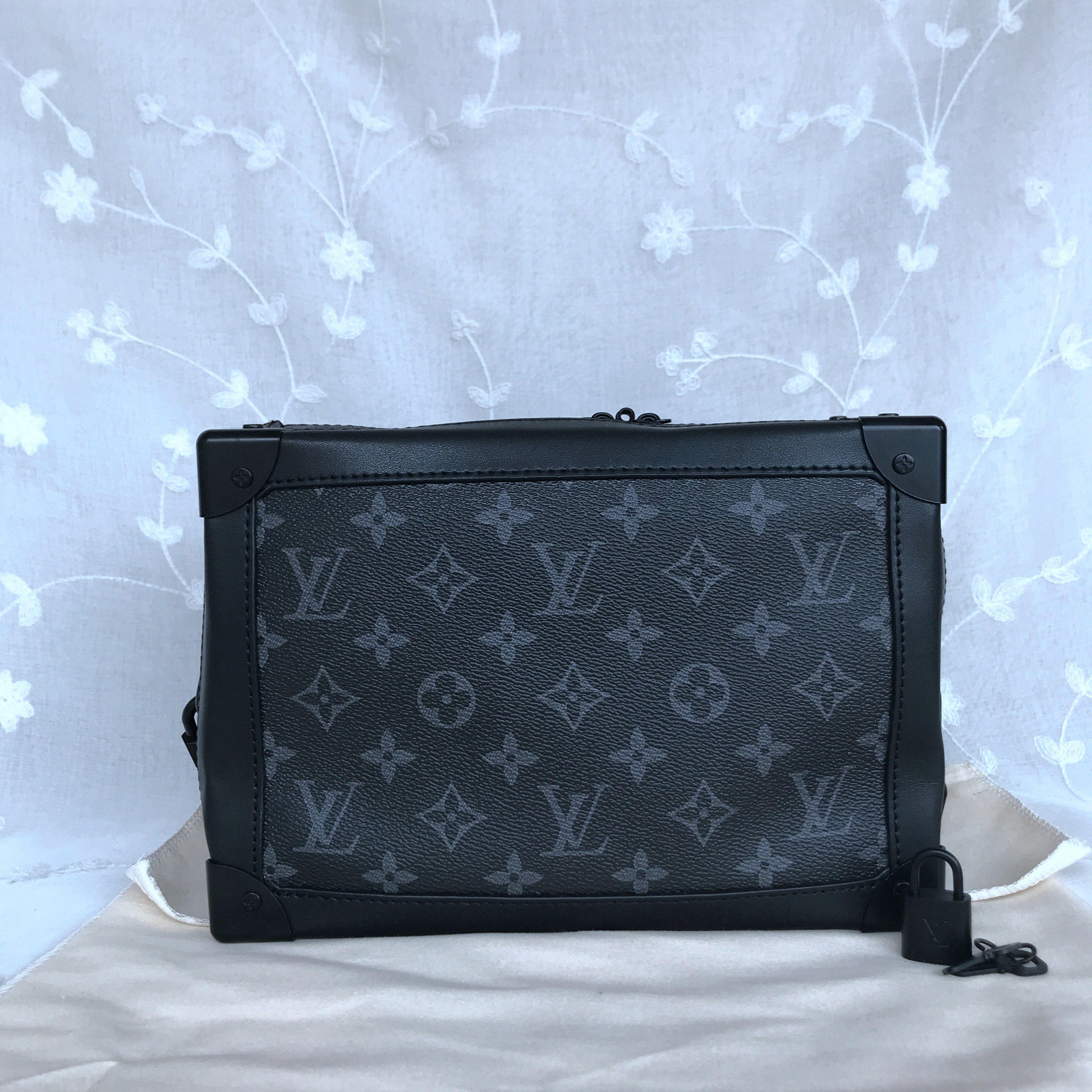 LV SOFT TRUNK CHAIN BAG M44730