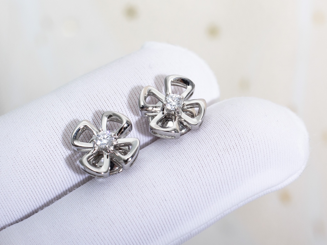 [B*vlg@ri Bulgari] Fiorever ear stud