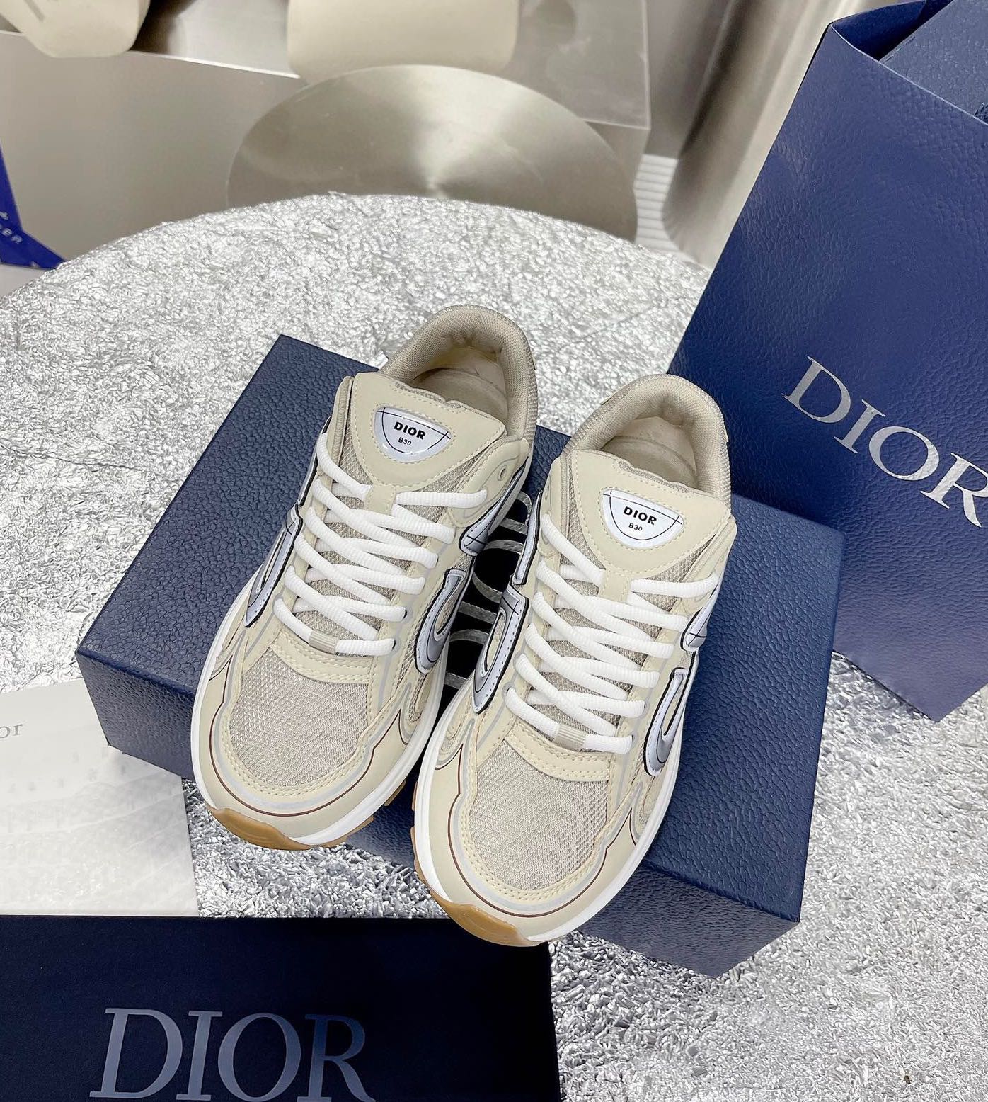 Dior shoes320