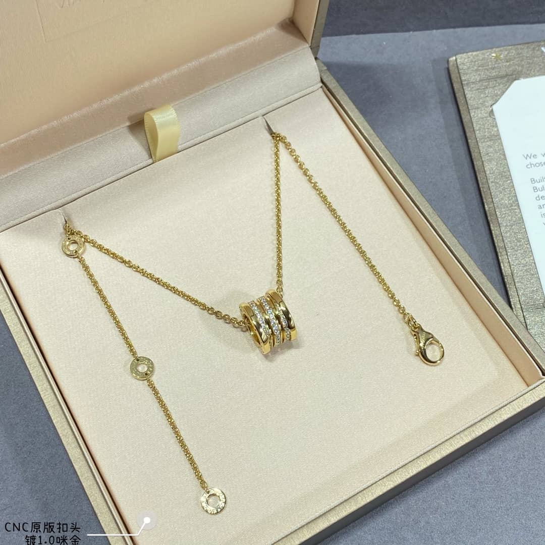 Fake Bvlgari Logo Necklace