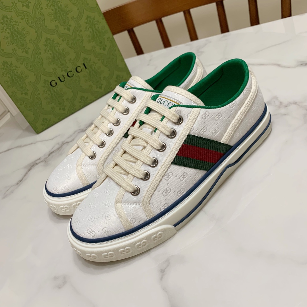 Gucci shoe93
