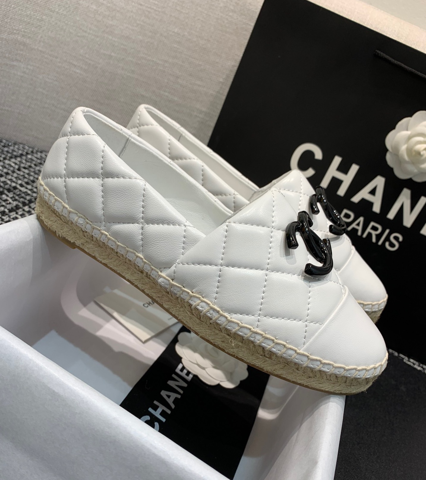 Chanel Shoes394