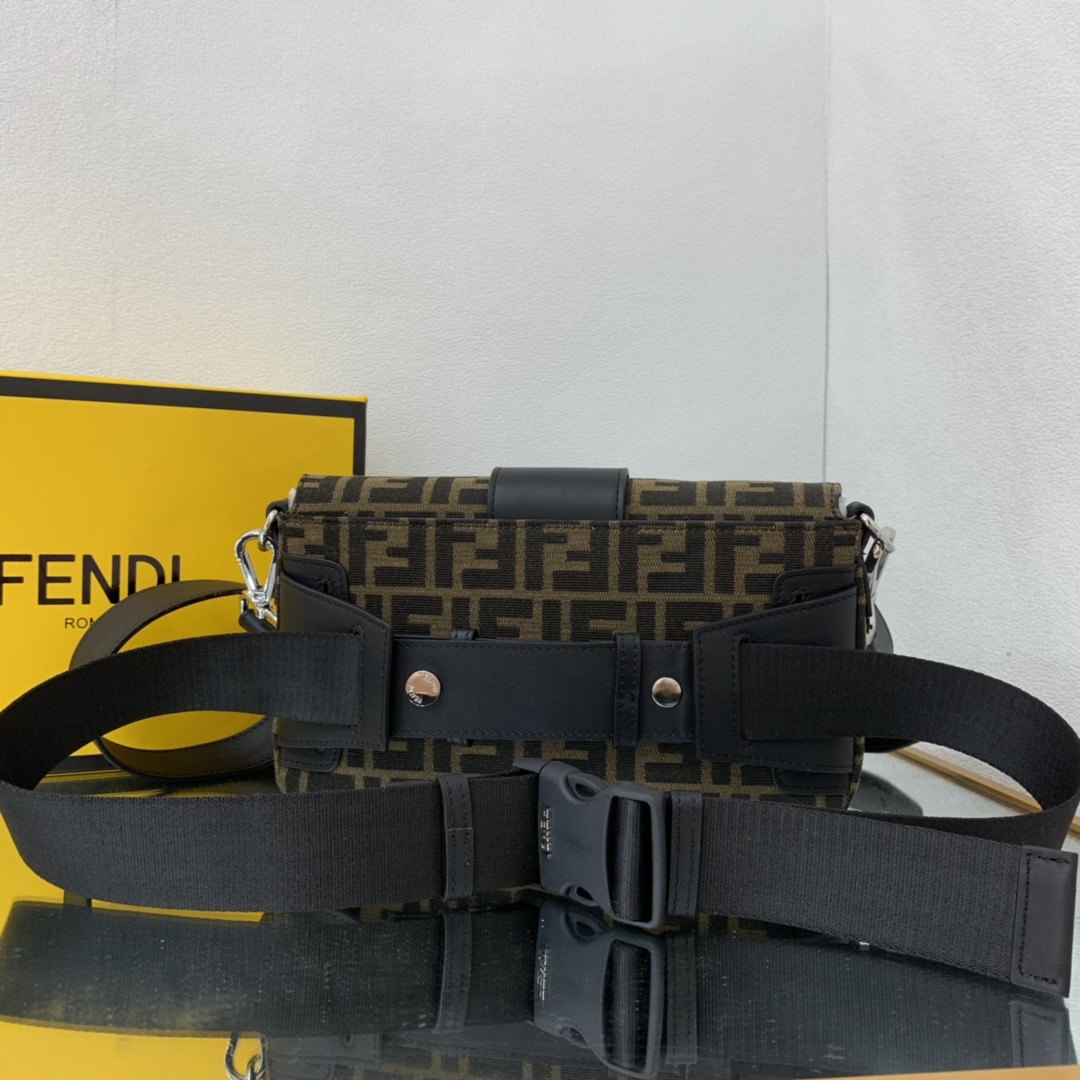 Fendi Baguette